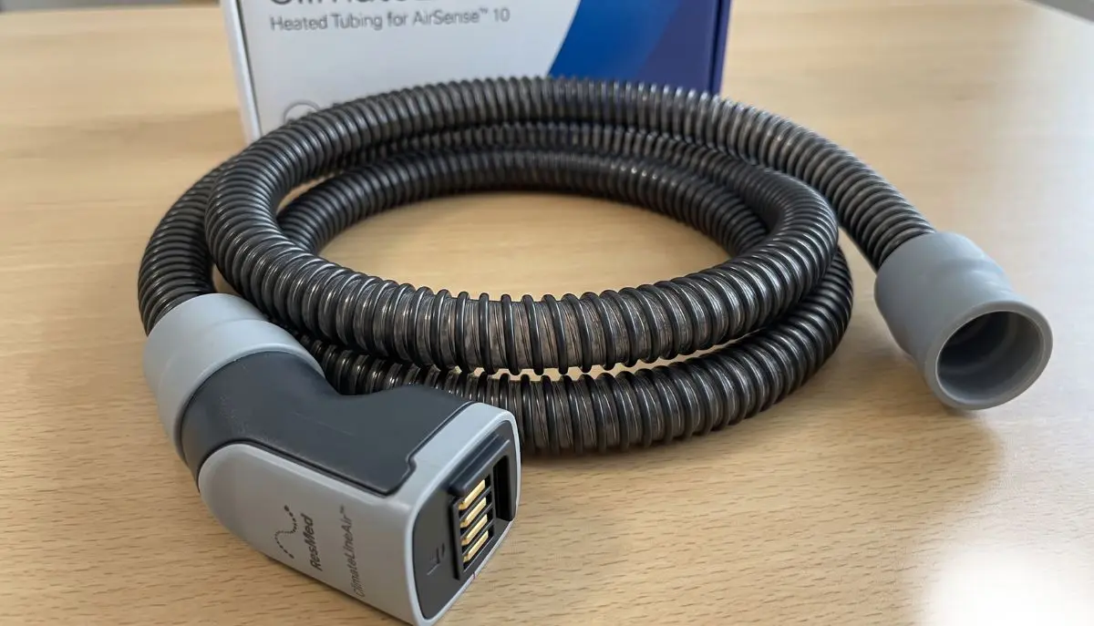 ClimateLineAir-Heated-Tubing-for-AirSense-10-CPAP-for-Comfortable-Therapy